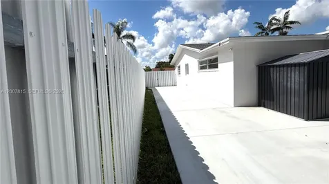 9431 NW NW 24th Street Sunrise FL 33322