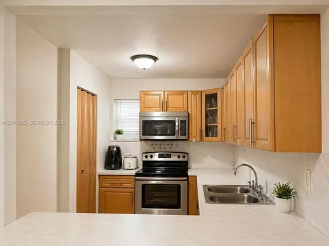 1910 W 56th Street Hialeah FL 33012
