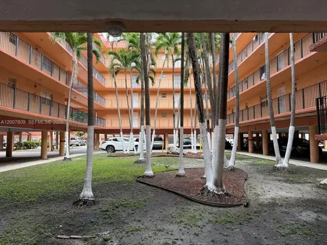 1910 W 56th Street Hialeah FL 33012