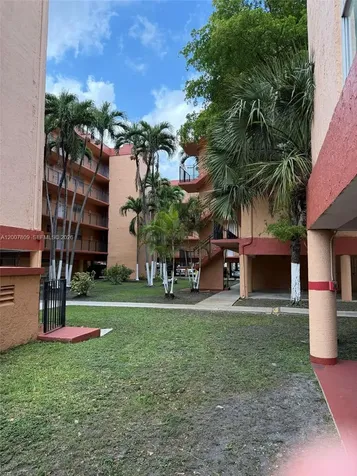 1910 W 56th Street Hialeah FL 33012