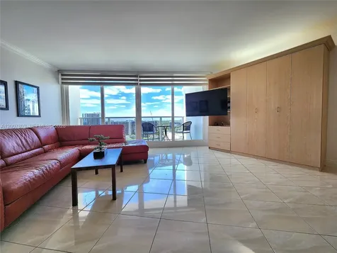 3505 S Ocean Drive Hollywood FL 33019