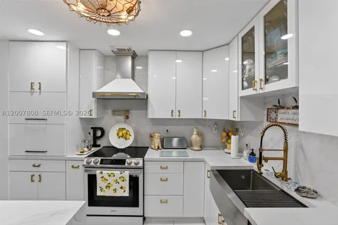 15201 SW 177th Terrace Miami FL 33187