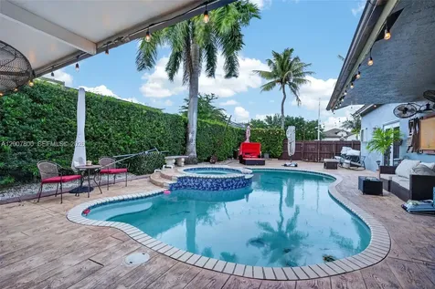 15201 SW 177th Terrace Miami FL 33187