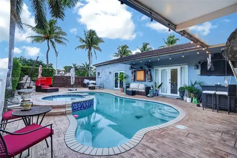 15201 SW 177th Terrace Miami FL 33187