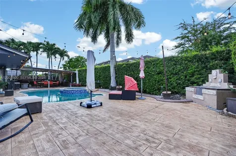15201 SW 177th Terrace Miami FL 33187