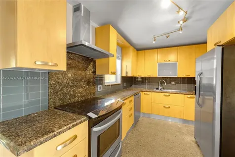 4051 NE 17th Terrace Pompano Beach FL 33064