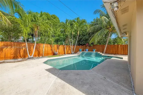 4051 NE 17th Terrace Pompano Beach FL 33064