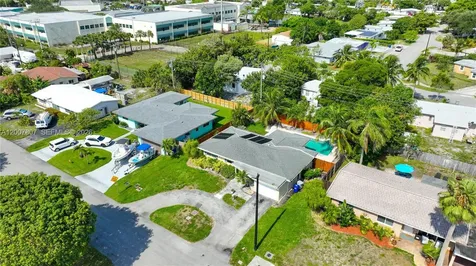 4051 NE 17th Terrace Pompano Beach FL 33064