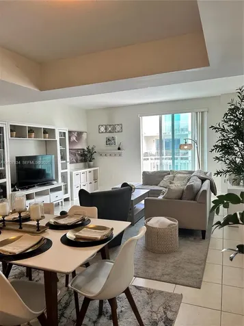7275 SW 90th Street Miami FL 33156