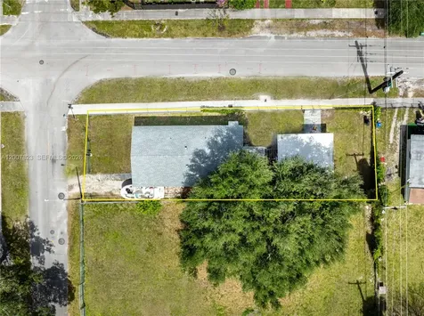 2406 NW 67th Street Miami FL 33147