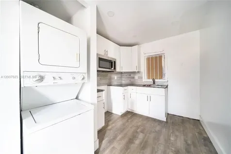 2406 NW 67th Street Miami FL 33147