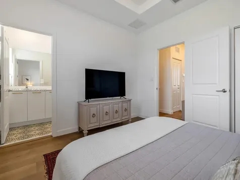 2349 NW 122nd Terrace Miami FL 33167