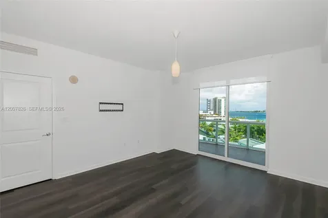 7900 Harbor Island Drive North Bay Village FL 33141