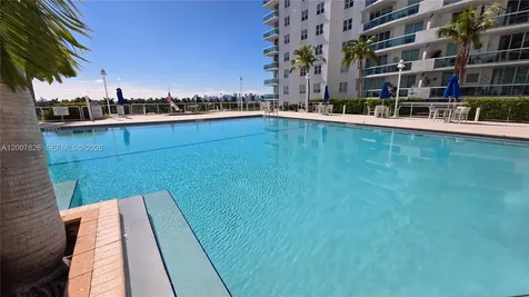 7900 Harbor Island Drive North Bay Village FL 33141