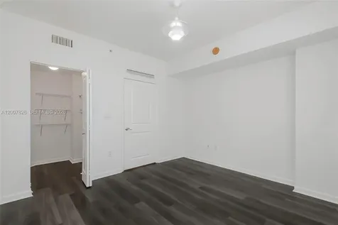 7900 Harbor Island Drive North Bay Village FL 33141