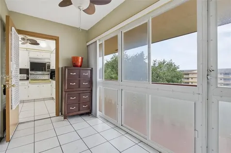 5300 Washington Street Hollywood FL 33021