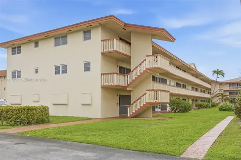 5300 Washington Street Hollywood FL 33021