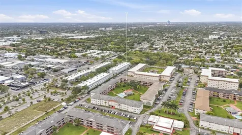 5300 Washington Street Hollywood FL 33021
