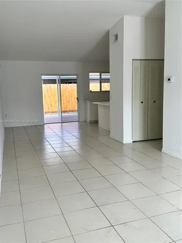 18388 NW 75th Passage Hialeah FL 33015