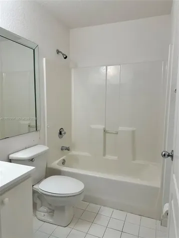 18388 NW 75th Passage Hialeah FL 33015