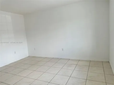 18388 NW 75th Passage Hialeah FL 33015