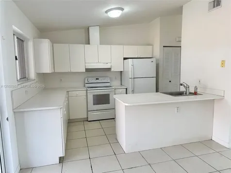 18388 NW 75th Passage Hialeah FL 33015