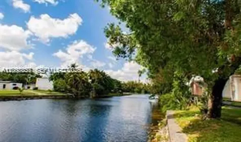 18388 NW 75th Passage Hialeah FL 33015