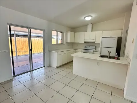 18388 NW 75th Passage Hialeah FL 33015