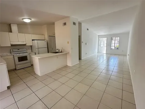 18388 NW 75th Passage Hialeah FL 33015