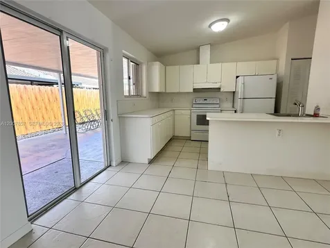 18388 NW 75th Passage Hialeah FL 33015