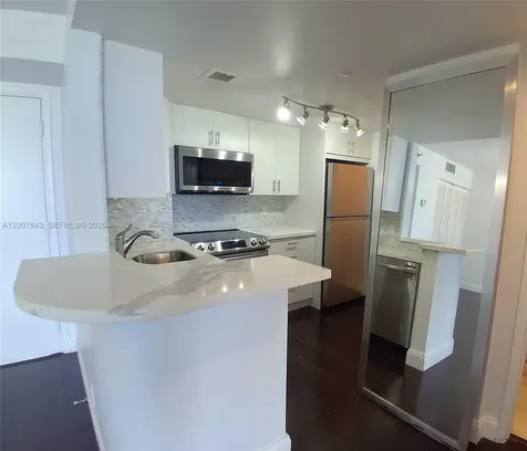 770 Claughton Island Drive Miami FL 33131