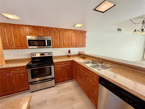 4403 SW 70th Terrace Davie FL 33314