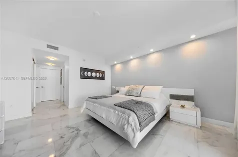 3951 S Ocean Drive Hollywood FL 33019