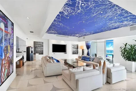 3951 S Ocean Drive Hollywood FL 33019