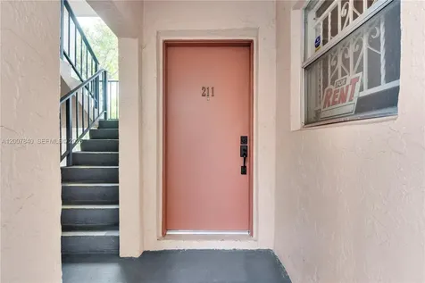 13715 Kendale Lakes Circle Miami FL 33183