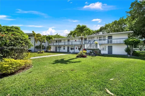 28 Islewood B Deerfield Beach FL 33442