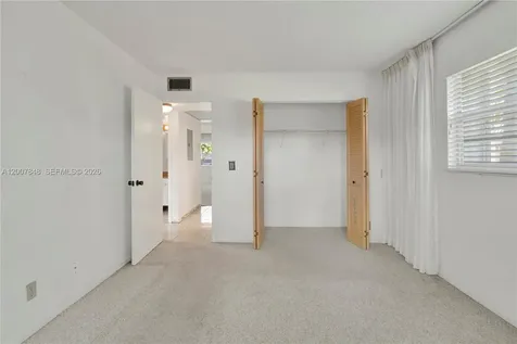 28 Islewood B Deerfield Beach FL 33442