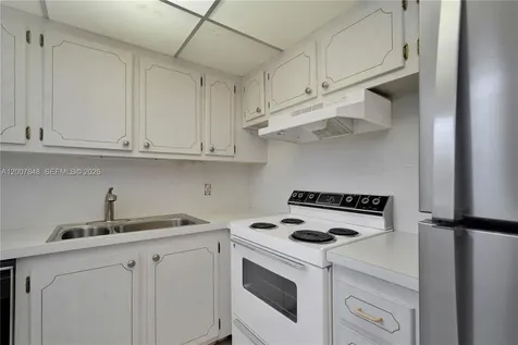 28 Islewood B Deerfield Beach FL 33442