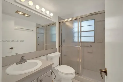 28 Islewood B Deerfield Beach FL 33442