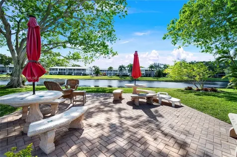 28 Islewood B Deerfield Beach FL 33442
