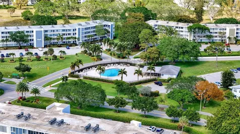 28 Islewood B Deerfield Beach FL 33442
