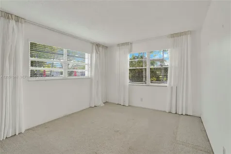 28 Islewood B Deerfield Beach FL 33442