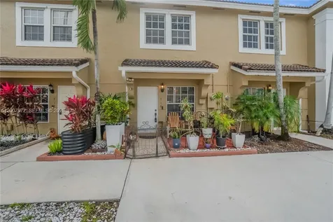 716 SW 122nd Avenue Pembroke Pines FL 33025