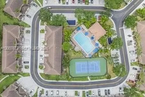 716 SW 122nd Avenue Pembroke Pines FL 33025