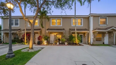 716 SW 122nd Avenue Pembroke Pines FL 33025