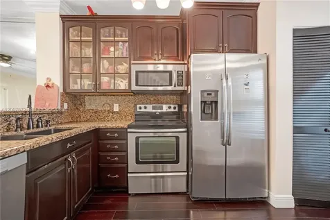 716 SW 122nd Avenue Pembroke Pines FL 33025