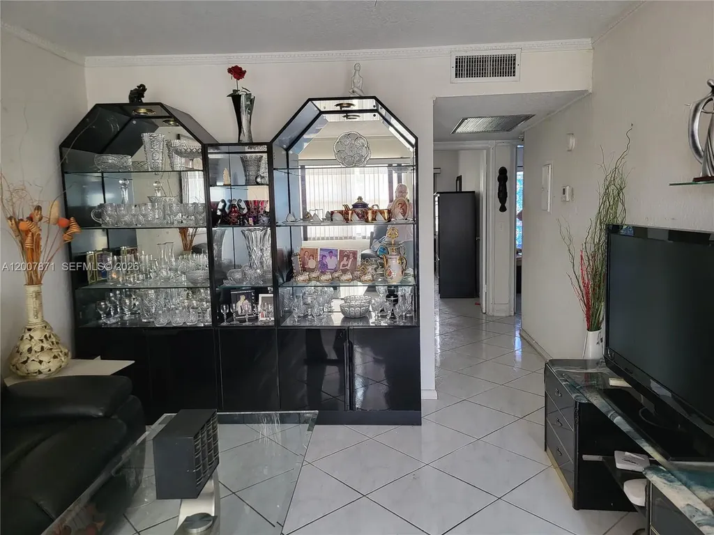2050 Newcastle C Boca Raton FL 33434