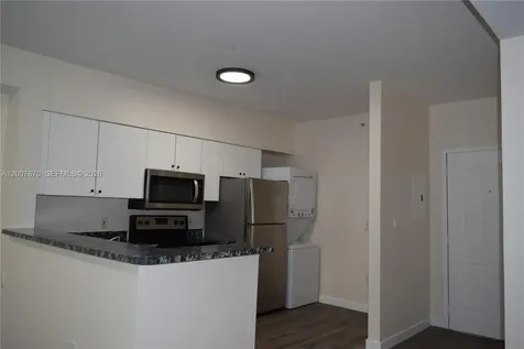 5091 NW 7th Street Miami FL 33126