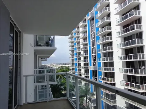 5091 NW 7th Street Miami FL 33126