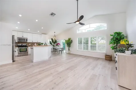 1381 NW 144th Avenue Pembroke Pines FL 33028
